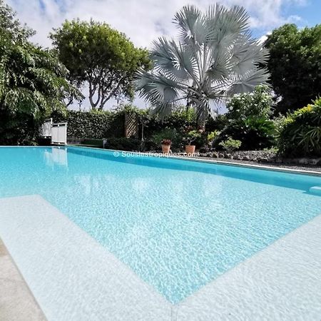 Villa White Piscine A Debordement Saint-Francois  Kültér fotó